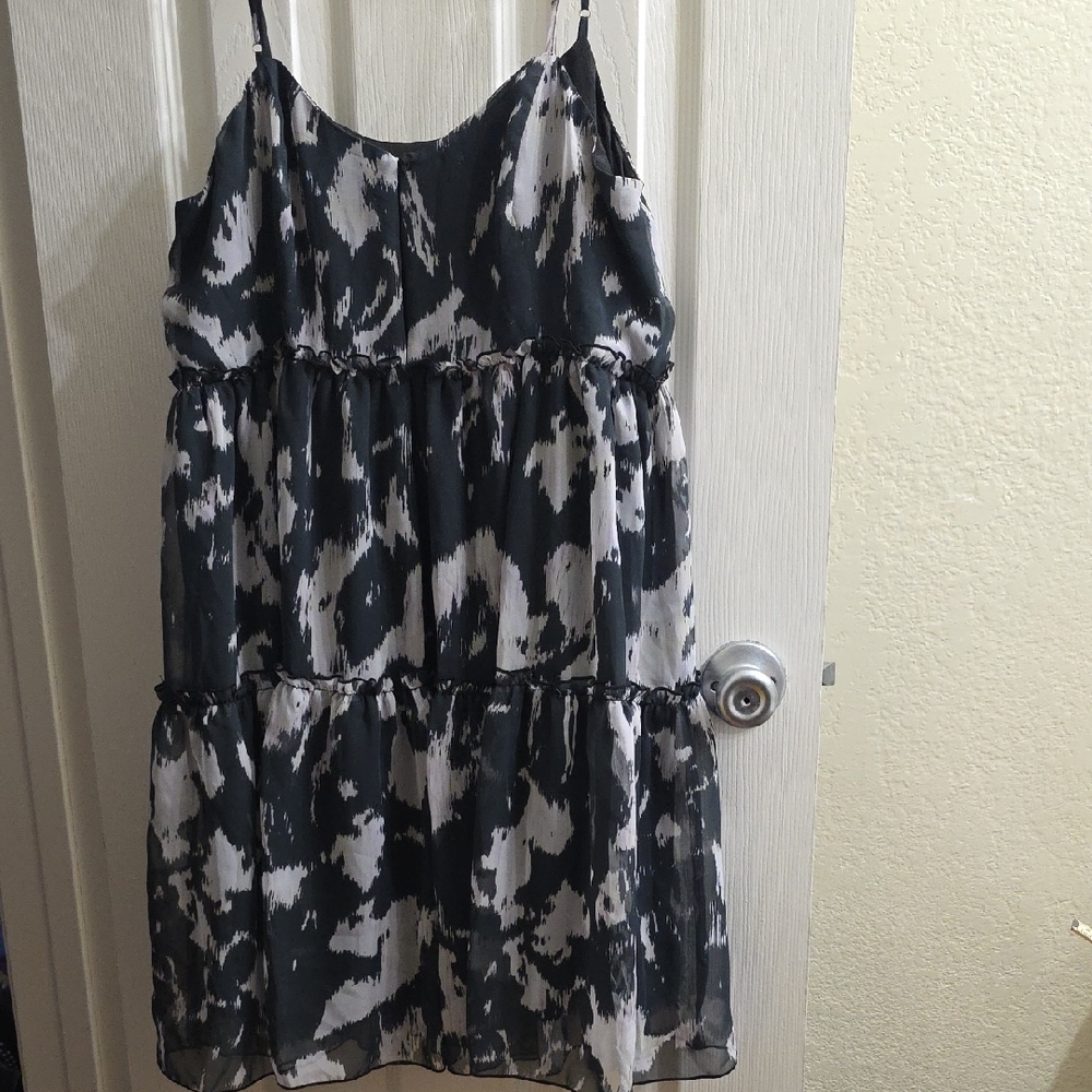 Millibon Black and White Abstract Dress Size M